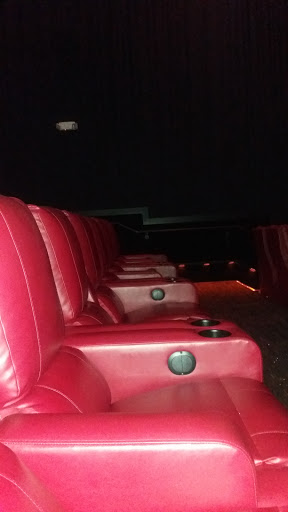 Movie Theater «AMC Loews Foothills 15», reviews and photos, 7401 N la Cholla Blvd #144, Tucson, AZ 85741, USA