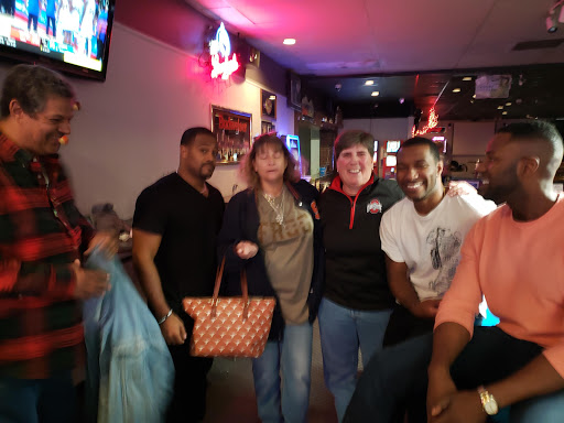 Pool Hall «Cushions Billiards & Lounge», reviews and photos, 5986 Westerville Rd, Westerville, OH 43081, USA