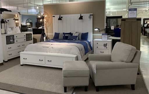 Furniture Store «Value City Furniture», reviews and photos, 800 Thruway Plaza Dr, Cheektowaga, NY 14225, USA