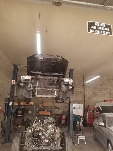 Auto Body Shop «AutoSquare Collision Center - Arcadia», reviews and photos, 140 E St Joseph St, Arcadia, CA 91006, USA