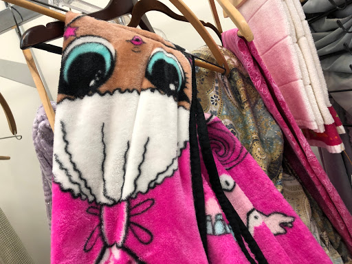 Thrift Store «Angel View Resale Store - Temecula», reviews and photos