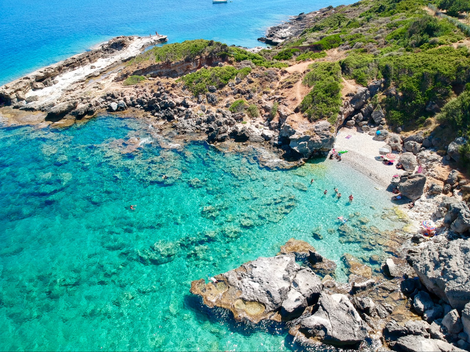 Photo de Skala beach II avec micro baie