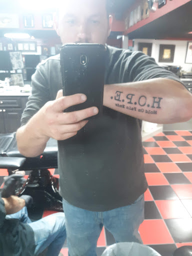 Tattoo Shop «Biloxi Ink Tattoo», reviews and photos, 2733 Pass Rd, Biloxi, MS 39531, USA