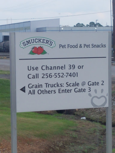 Pet Store «Big Heart Pet Brands», reviews and photos, 1200 Market St NE, Decatur, AL 35601, USA