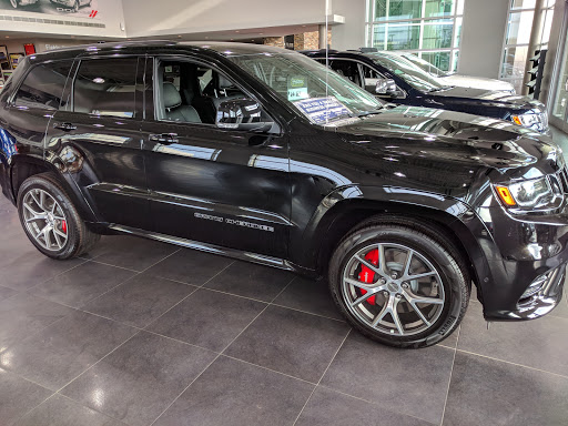 Jeep Dealer «Fields Chrysler Jeep Dodge RAM Glenview», reviews and photos, 2800 Patriot Blvd, Glenview, IL 60026, USA