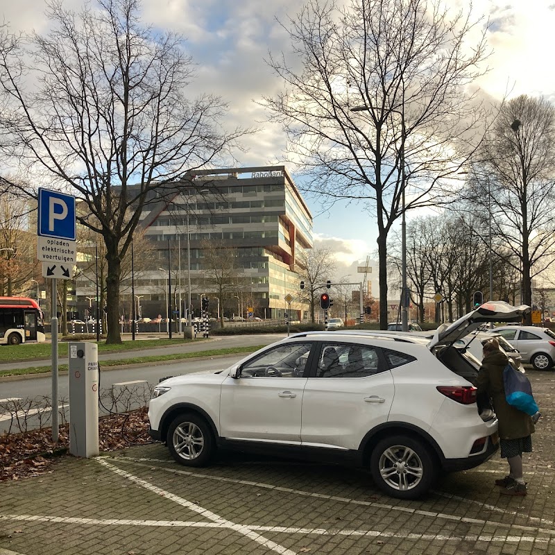 PARKnCHARGE Charging Station