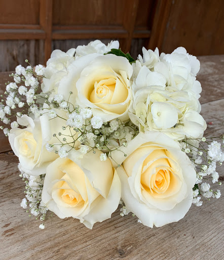 Florist «Forest Lake Floral, Gift & Garden», reviews and photos, 508 Lake St S, Forest Lake, MN 55025, USA