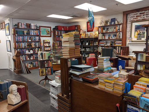 Book Store «Books on Bay», reviews and photos, 224 W Bay St, Savannah, GA 31401, USA