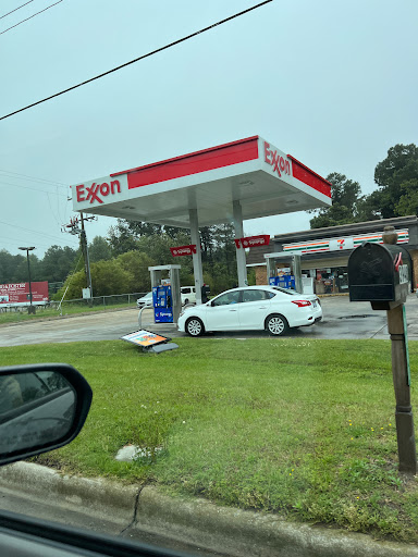 7-Eleven, 3948 Caratoke Hwy, Barco, NC 27917, USA, 