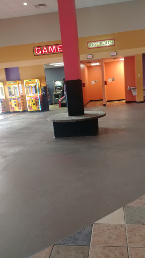 Movie Theater «Frank Theatres Spring Lane Stadium 10», reviews and photos, 1351 Douglas Dr, Sanford, NC 27330, USA