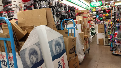 Dollar Store «Dollar Tree», reviews and photos, 2738 E 17th Ave, Springfield, TN 37172, USA