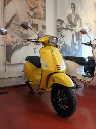 Motor Scooter Dealer «Metro Scooter», reviews and photos, 3716 Montgomery Rd, Cincinnati, OH 45207, USA