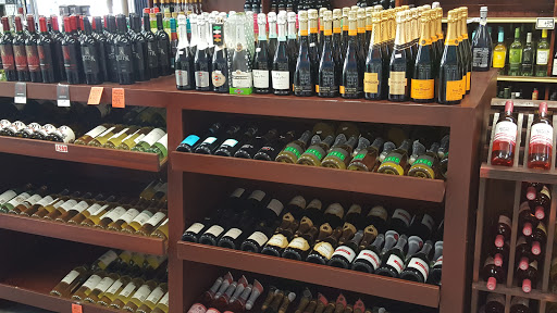 Liquor Store «Royal Oaks Liquors», reviews and photos, 511 N 1st Ave, Arcadia, CA 91006, USA