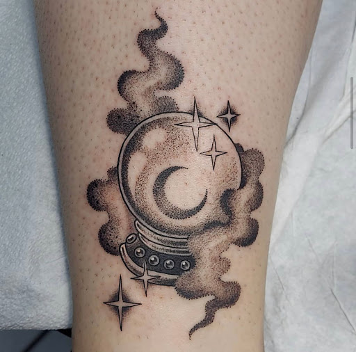 Explore broken chain tattoo ideas, creative tattoo ideas in Miami, available at Tattoos by Lou Miami - Kendall