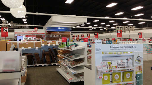 Office Supply Store «OfficeMax», reviews and photos, 3555 S 27th St, Milwaukee, WI 53221, USA