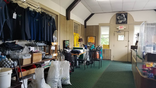 Golf Course «Loyal Oak Golf Course», reviews and photos, 2909 S Cleveland Massillon Rd, Norton, OH 44203, USA