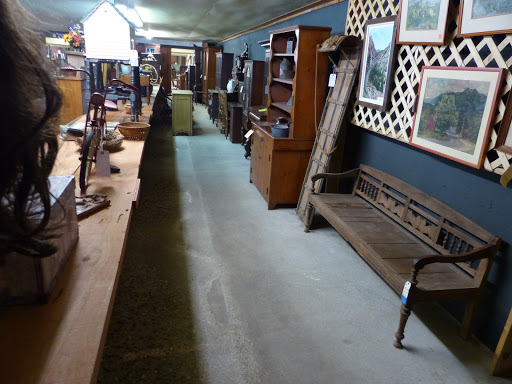 Antique Furniture Store «Hogback Vintage», reviews and photos, 260 Langdell Rd, Johnson, VT 05656, USA