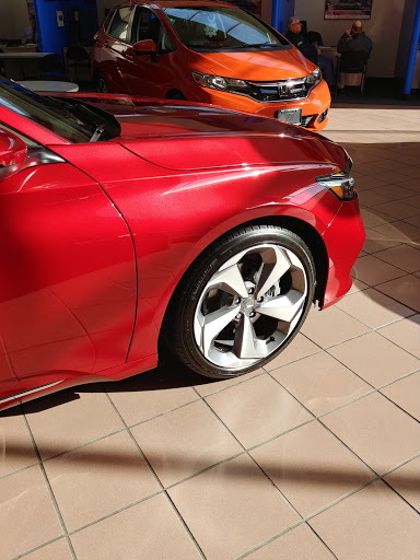 Honda Dealer «Huntington Honda», reviews and photos, 1055 E Jericho Turnpike, Huntington, NY 11743, USA