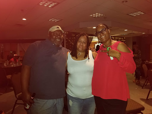 Bar «The Social Club Lounge and Event Venue», reviews and photos, 4419 Crossroads Center, Columbus, OH 43232, USA