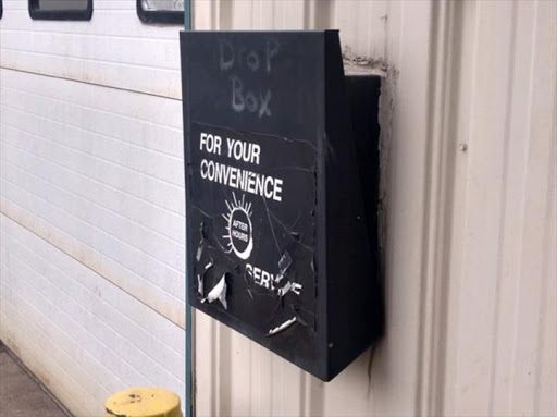 Auto Repair Shop «Advantage Auto Solutions», reviews and photos, 305 E Clifty Dr, Madison, IN 47250, USA