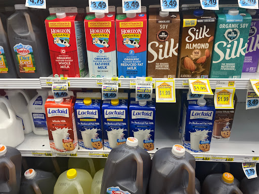 Grocery Store «Karns Foods», reviews and photos, 35 Centre Dr, New Bloomfield, PA 17068, USA