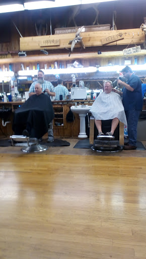 Barber Shop «Kingwood Barber Shop», reviews and photos, 1317 Northpark Dr #103, Kingwood, TX 77339, USA