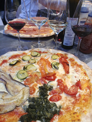 Ristorante-Pizzeria Al Porto in Nago-Torbole, Provincia Autonoma di Trento
