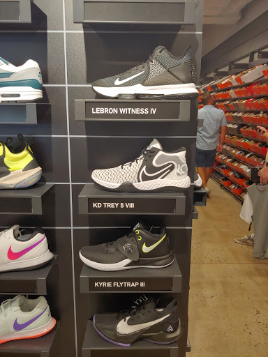 Shopping Mall «Kittery Premium Outlets», reviews and photos, 375 US-1, Kittery, ME 03904, USA