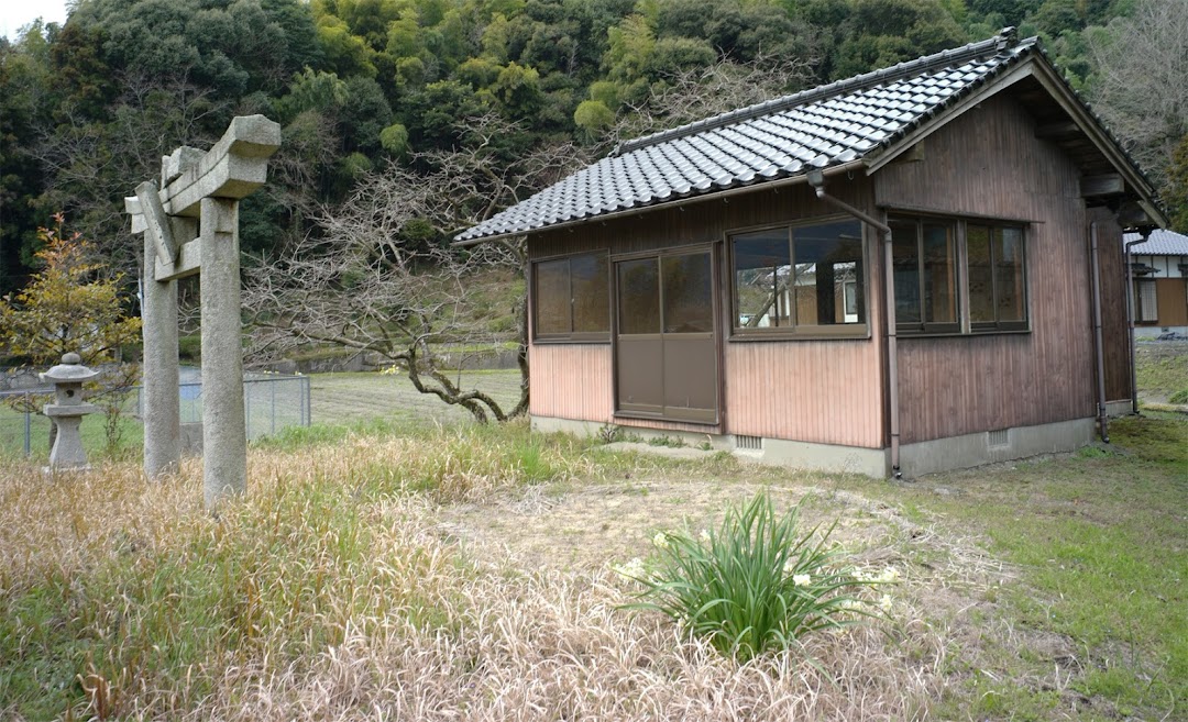 八皇子神社