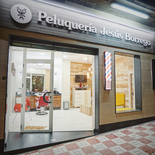 Peluquería Jesús Borrego en Alcalá la Real, Jaén