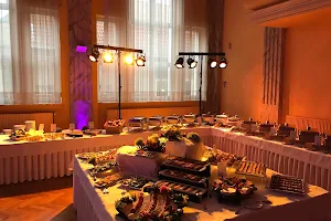 Höbel & Meyer Küchen- und Partyservice GmbH mit Landgasthof zur Burg Reina im Haus Kühnau image