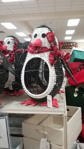 Home Goods Store «Christmas Tree Shops», reviews and photos, 28-34 Broadway, Lynnfield, MA 01940, USA