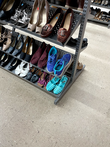 Thrift Store «Goodwill», reviews and photos