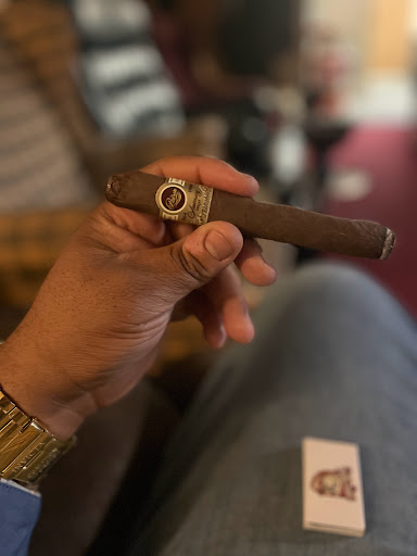 Cigar Shop «Dirty Dog Cigar Shoppe», reviews and photos, 4601 Walnut St, McKeesport, PA 15132, USA