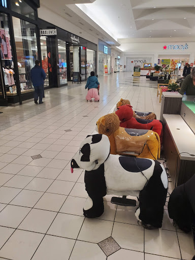 Shopping Mall «Great Northern Mall», reviews and photos, 4954 Great Northern Mall, North Olmsted, OH 44070, USA