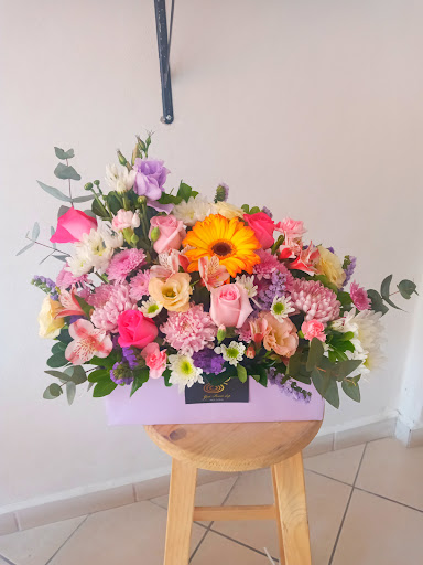 YESSI FLOWER SHOP florería en  en la zona Centro Nte