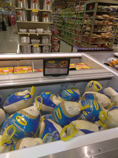 Grocery Store «Vons», reviews and photos, 3520 Riverside Plaza Dr, Riverside, CA 92506, USA