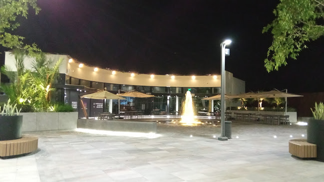 Opiniones de LOS ARCOS PLAZA en Samborondón - Centro comercial