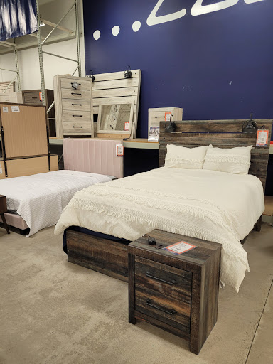 Furniture Store «Weekends Only Furniture & Mattress», reviews and photos, 8315 Center Run Dr, Indianapolis, IN 46250, USA