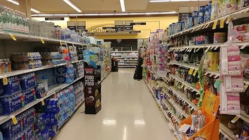 Grocery Store «Safeway», reviews and photos, 2401 N Charles St, Baltimore, MD 21218, USA