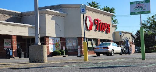 Supermarket «Tops Friendly Markets», reviews and photos, 425 Niagara St, Buffalo, NY 14201, USA