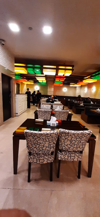 Alborz Restaurant - Qom, Amin Blvd, JRCX+F44, Iran