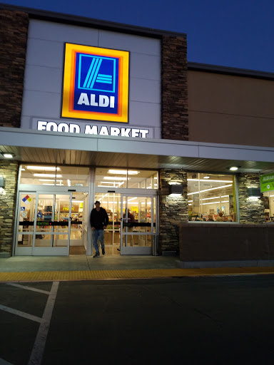 Supermarket «ALDI», reviews and photos, 17070 Magnolia St, Fountain Valley, CA 92708, USA