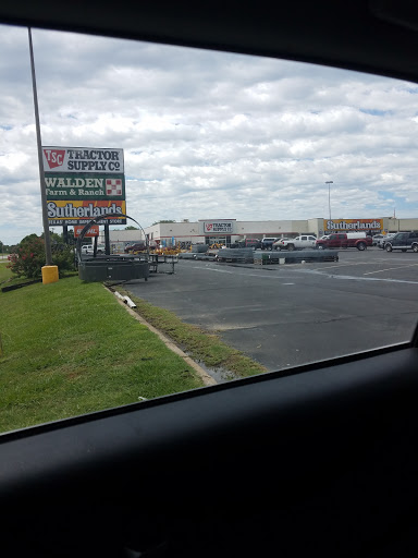 Home Improvement Store «Tractor Supply Co.», reviews and photos, 200 Garrett Morris Pkwy, Mineral Wells, TX 76067, USA