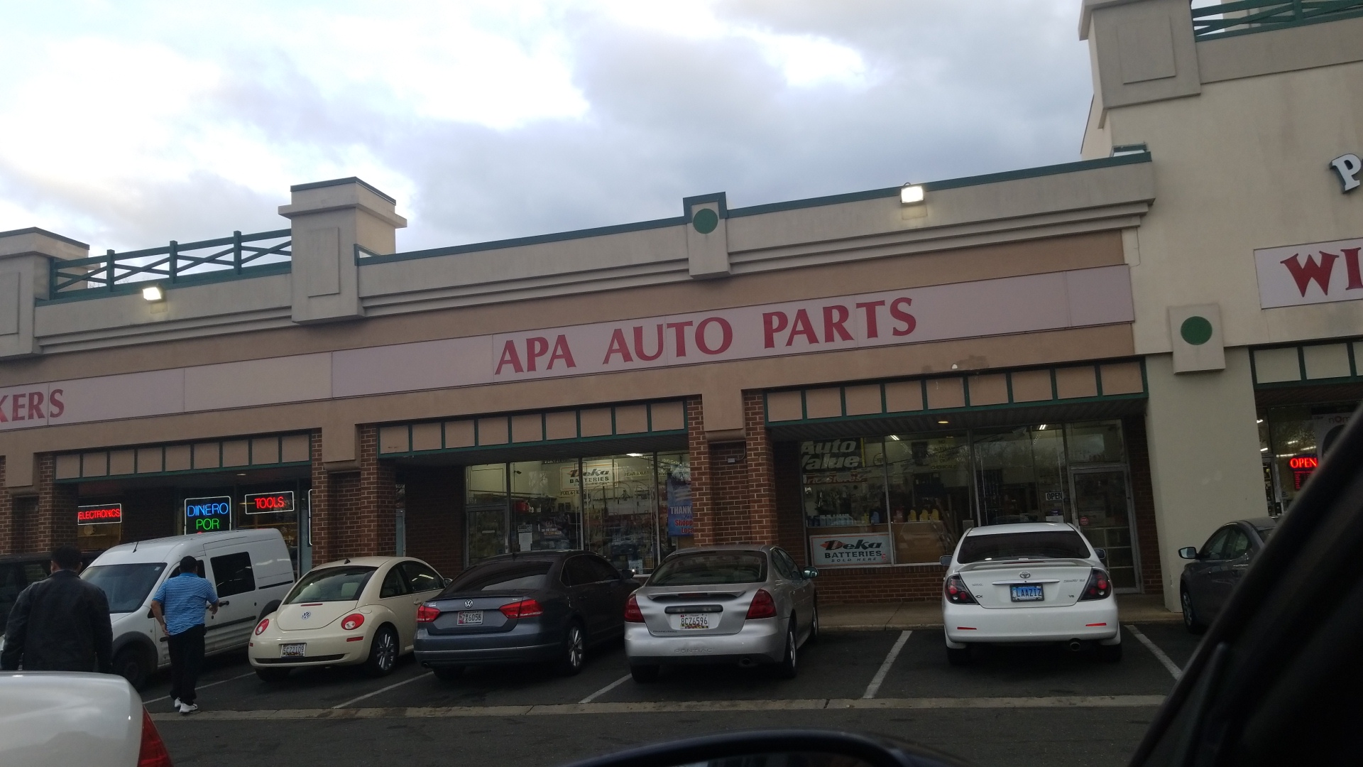 Auto parts store In District Heights MD 