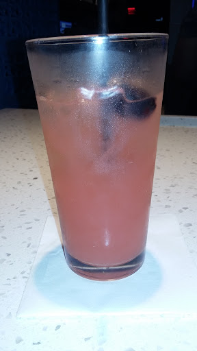 Movie Theater «Studio Movie Grill», reviews and photos, 8954 S. Broadway Ave., Tyler, TX 75703, USA