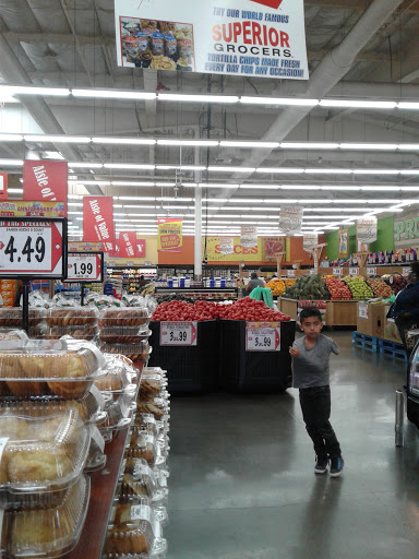 Grocery Store «Superior Grocers», reviews and photos, 11202 Crenshaw Blvd, Inglewood, CA 90303, USA