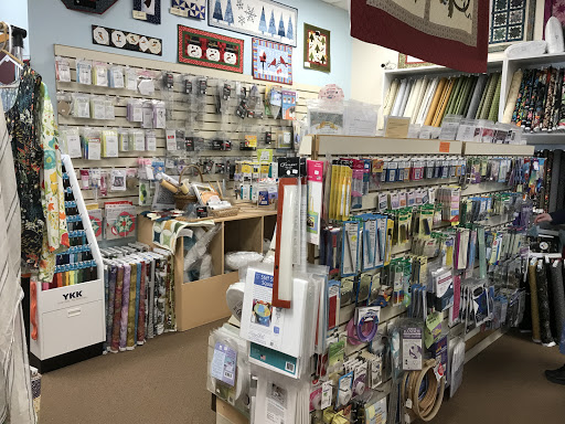 Quilt Shop «In Stitches Quilt & Fabric», reviews and photos, 4017 Conrad Weiser Pkwy, Womelsdorf, PA 19567, USA
