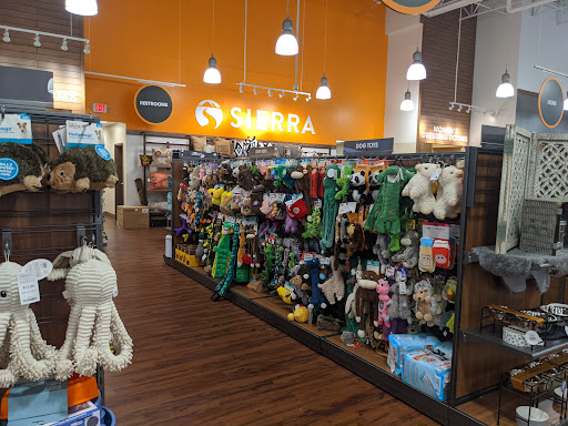 Outdoor Sports Store «Sierra Trading Post», reviews and photos, 95 Danada Square East, Wheaton, IL 60189, USA