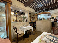 Atmosphère du Restaurant Le Village à Antibes - n°1